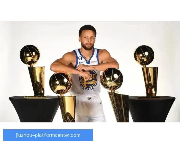 库里连续缺阵超25场复出再次推迟仍未放弃常规赛回归目标