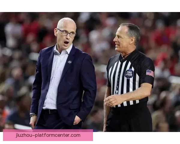 康大主帅带队再进决赛直言不解观众嘘声团队成果超出预期